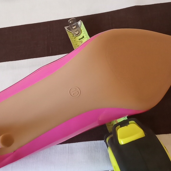 Shoes - Picture 9 of 9